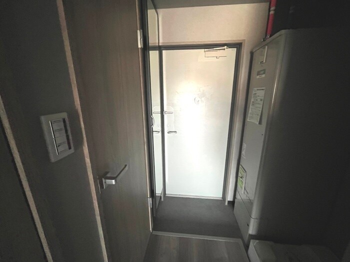 物件内観写真17　(玄関)