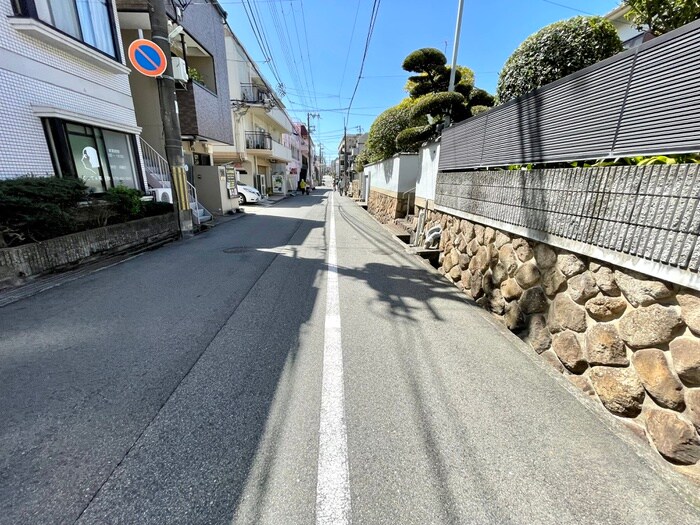 物件外観写真6　(周辺環境)