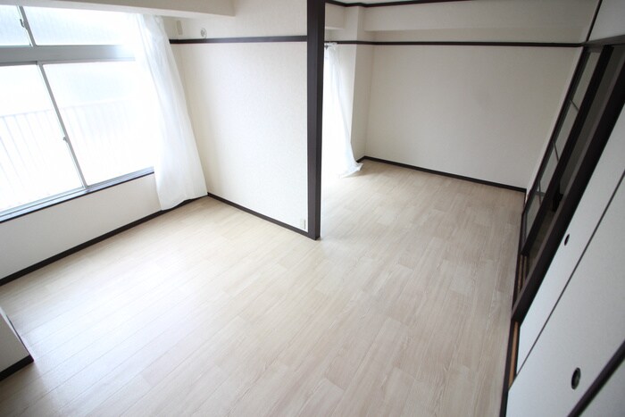 物件内観写真21　(居室)