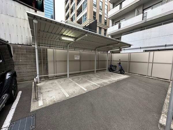 バイク置き場