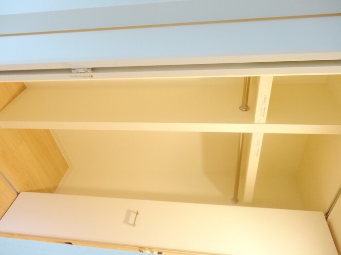 物件内観写真13　(収納)