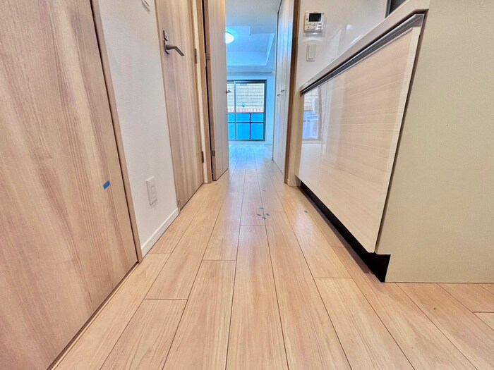 物件内観写真13　(廊下)