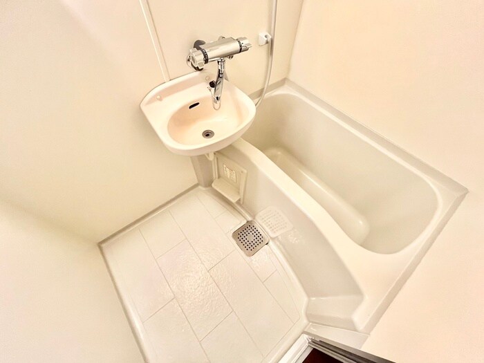 物件内観写真12　(バス／シャワールーム等)