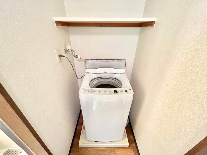 物件内観写真15　(洗濯機置場)