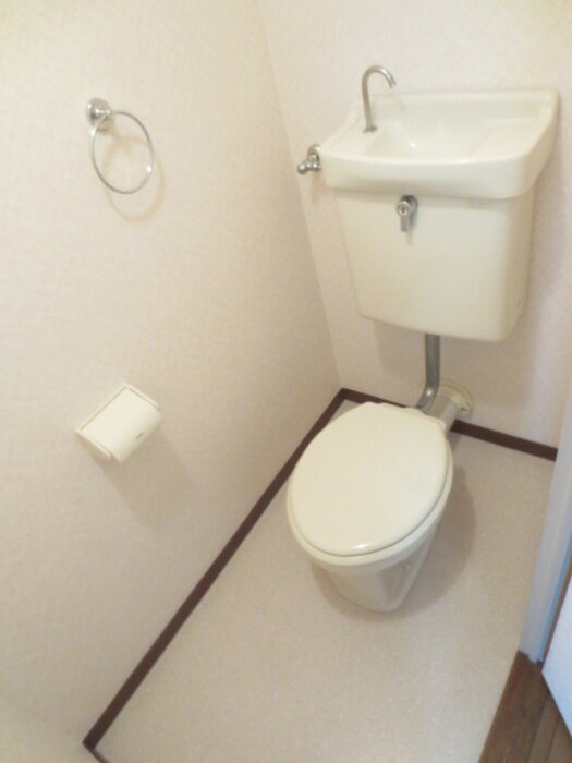 物件内観写真14　(トイレ)