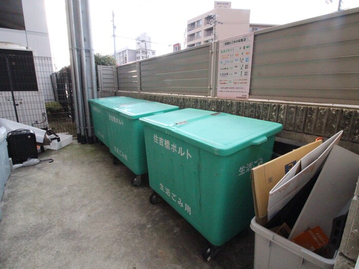 物件外観写真6　(建物設備)