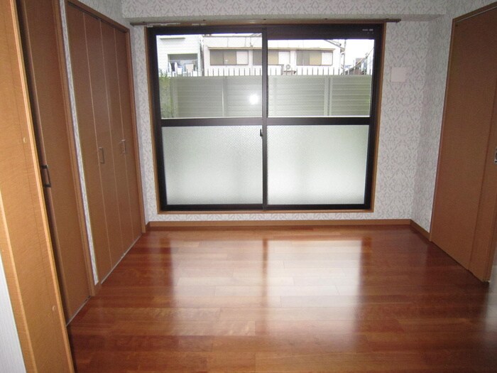 物件内観写真10　(居室)