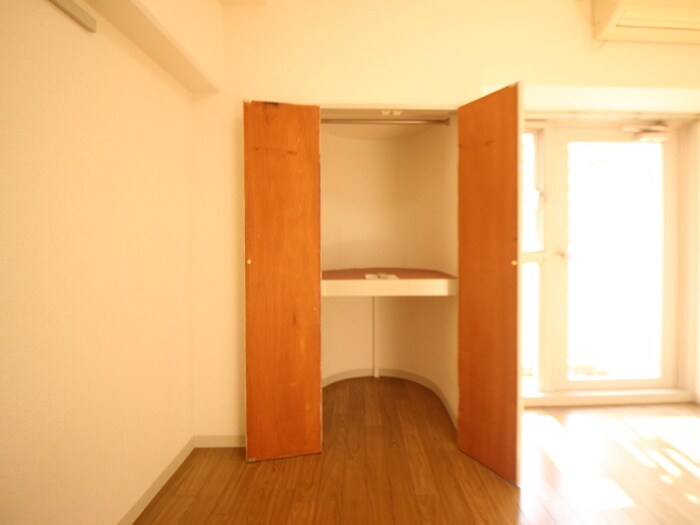 物件内観写真15　(収納)