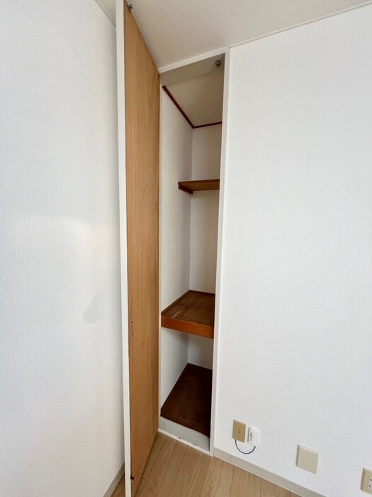 物件内観写真11　(収納)