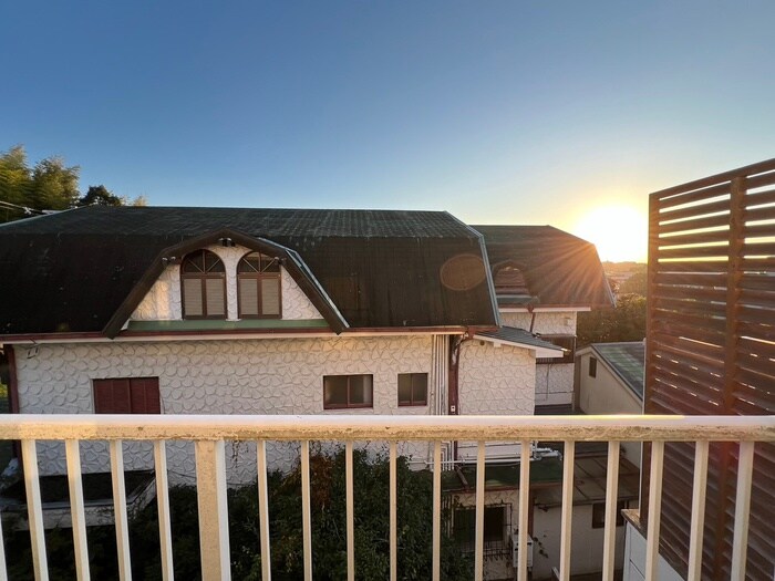 物件内観写真17　(室内からの展望)