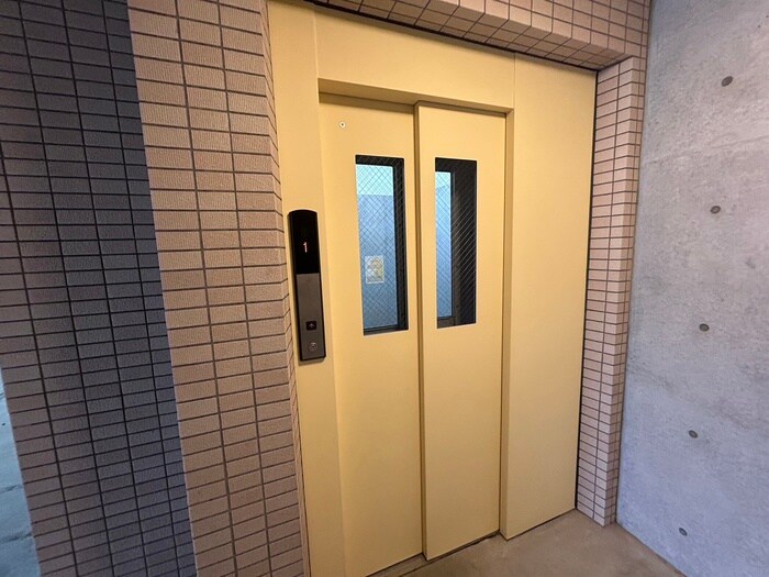 物件外観写真4　(建物設備)