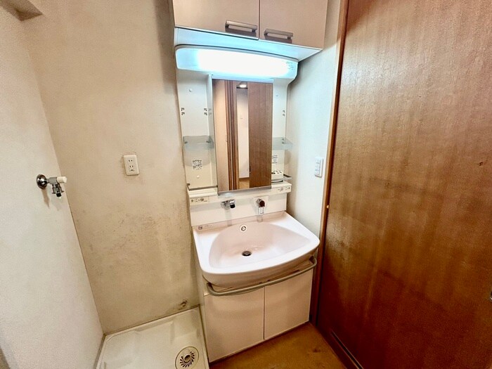 物件内観写真13　(洗面)