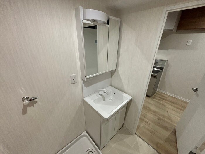 物件内観写真8　(洗面)