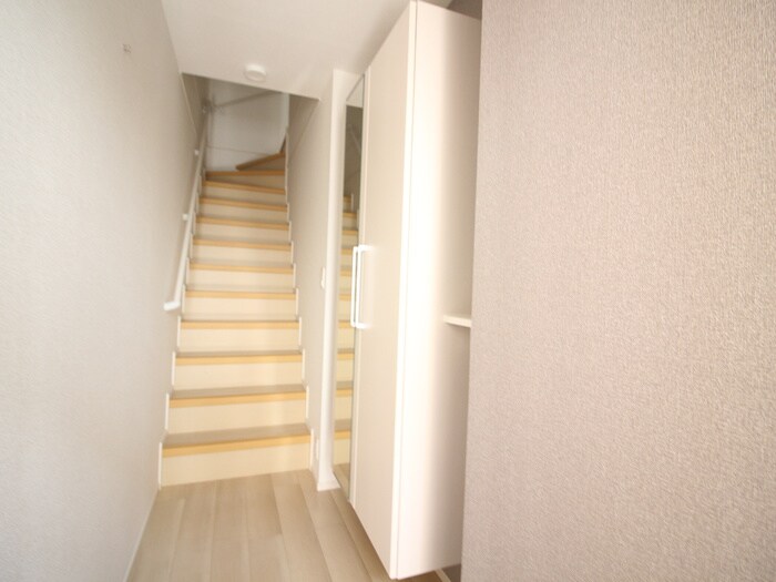 物件内観写真15　(靴箱)