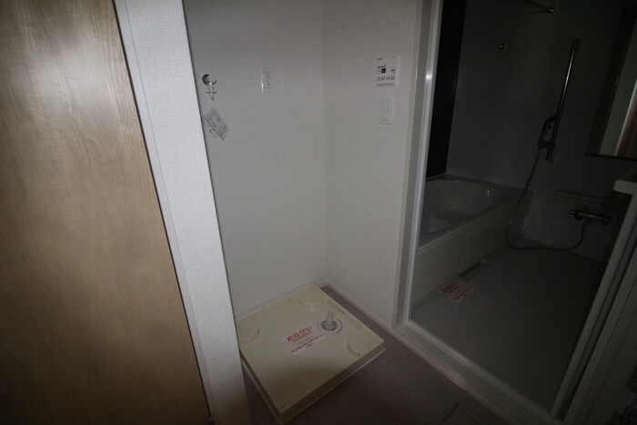 物件内観写真19　(洗濯機置場)