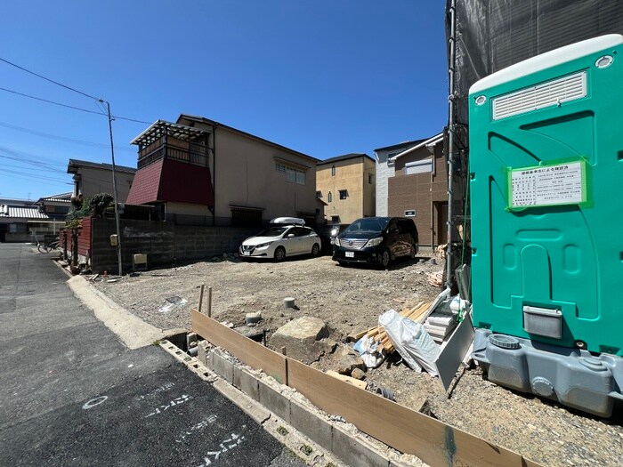 物件外観写真4　(駐車場)