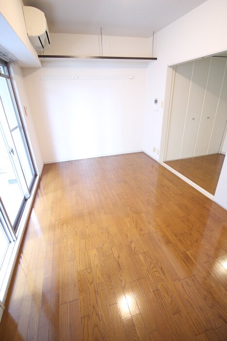 物件内観写真11　(居室)