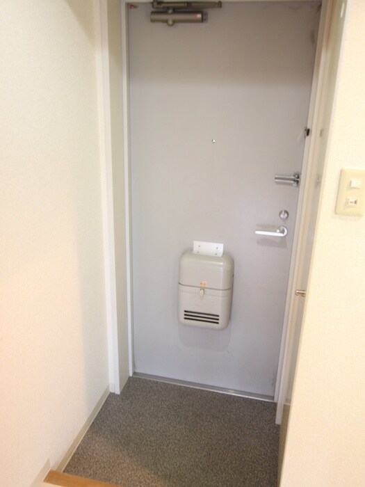 物件内観写真14　(玄関)