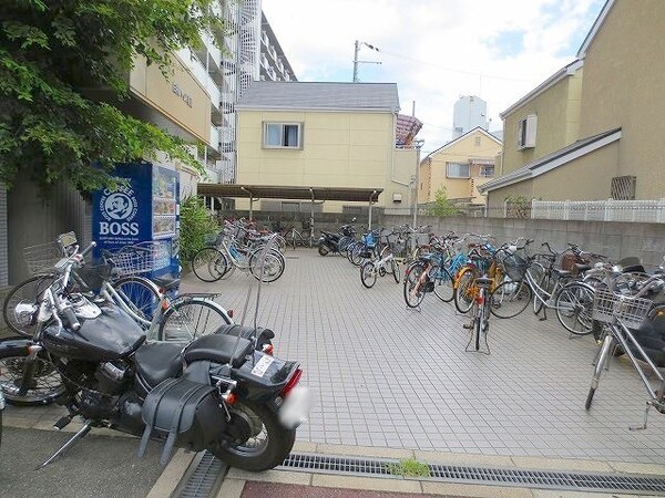 駐輪場
