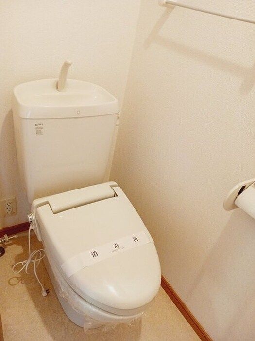 物件内観写真10　(トイレ)