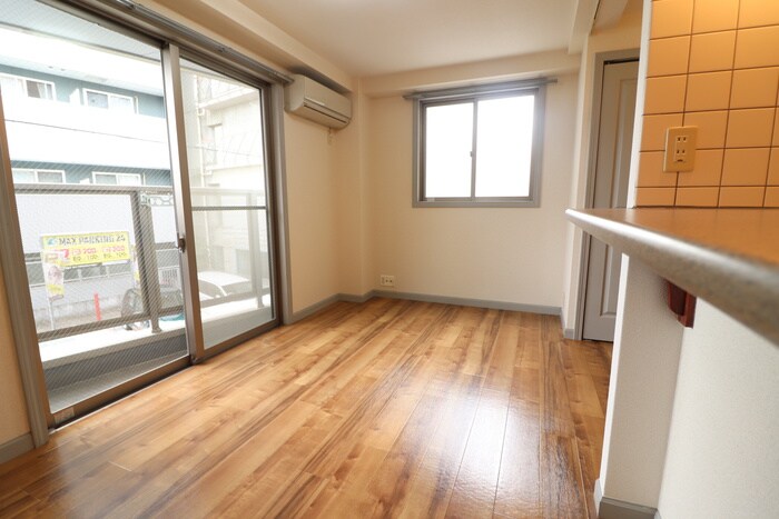 物件内観写真5　(居室)