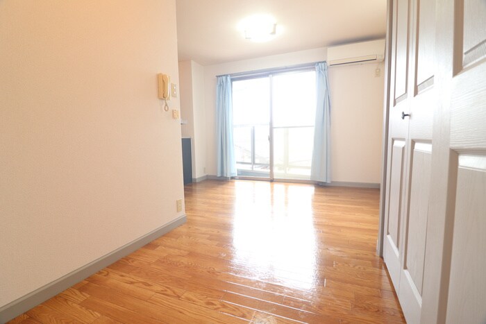 物件内観写真6　(居室)