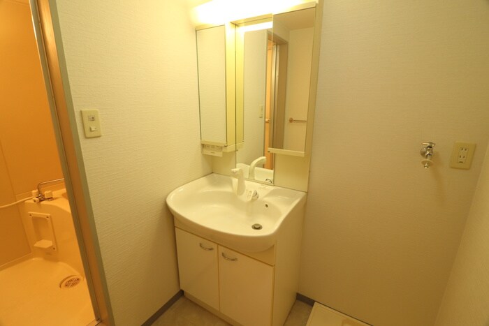 物件内観写真12　(洗面)