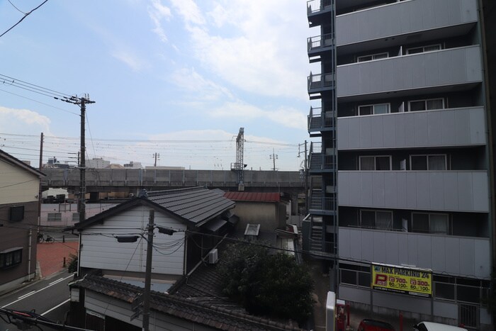 物件内観写真14　(室内からの展望)