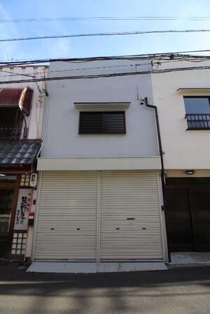 細工谷貸家　東側外観写真