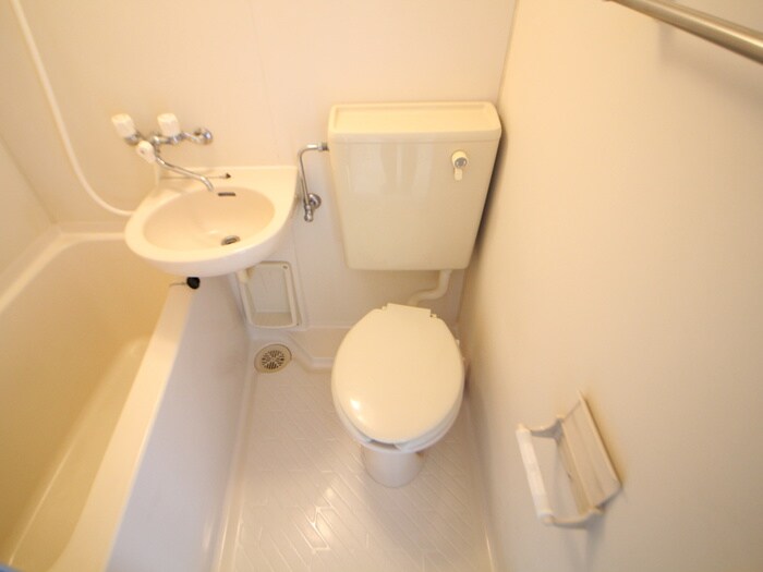 物件内観写真12　(トイレ)