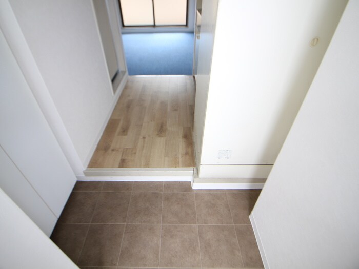 物件内観写真19　(玄関)