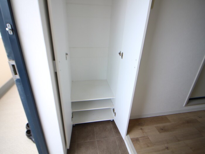 物件内観写真20　(靴箱)