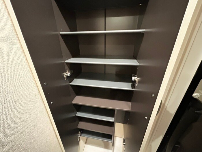 物件内観写真16　(靴箱)