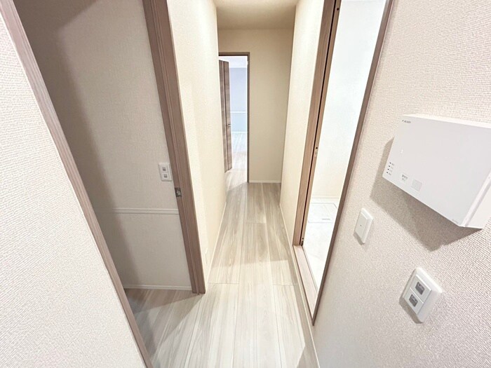 物件内観写真19　(廊下)