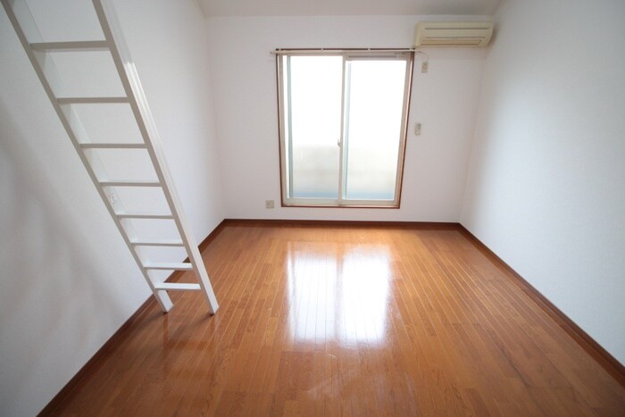 物件内観写真9　(居室)