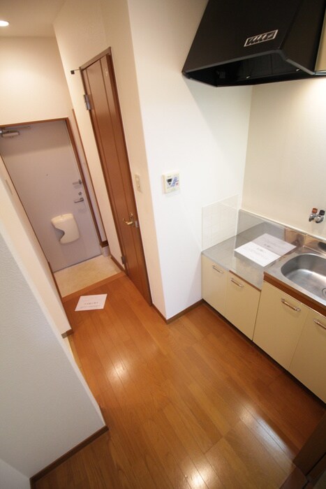 物件内観写真11　(廊下)