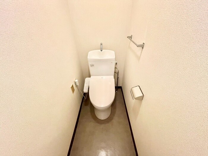 物件内観写真12　(トイレ)