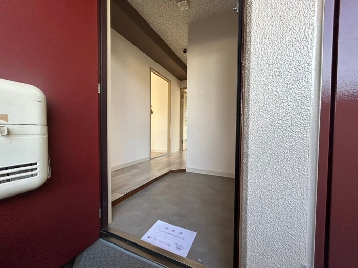 物件内観写真16　(玄関)