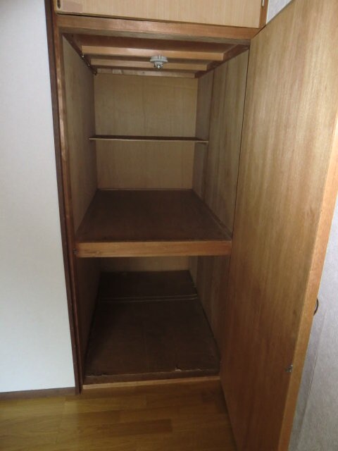 物件内観写真13　(収納)