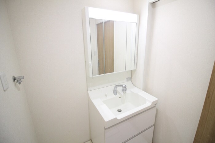 物件内観写真9　(洗面)