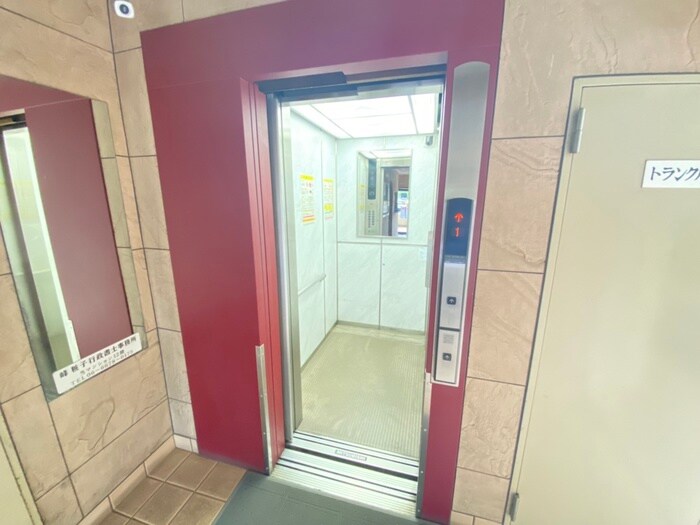 物件外観写真4　(建物設備)