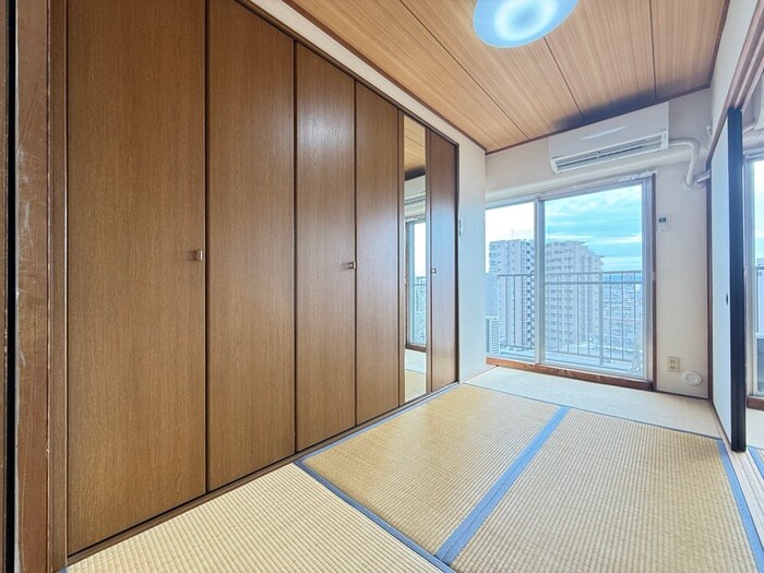 物件内観写真10　(居室)