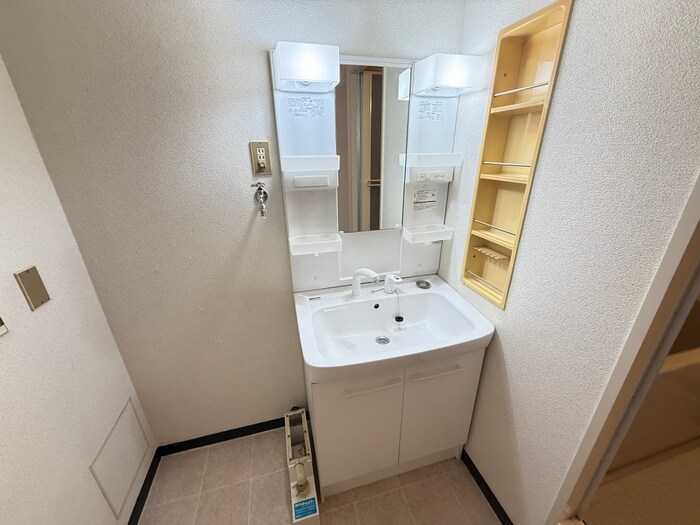 物件内観写真13　(洗面)