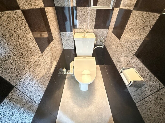 物件内観写真15　(トイレ)