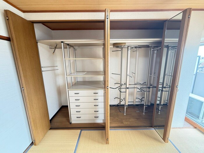 物件内観写真16　(収納)