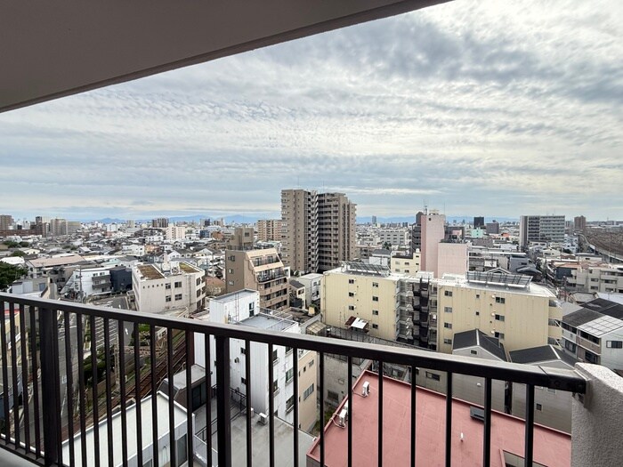 物件内観写真22　(室内からの展望)