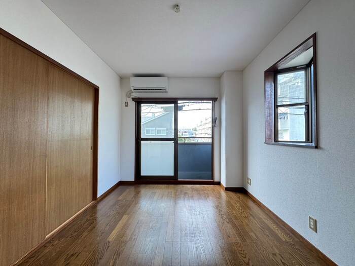 物件内観写真12　(居室)