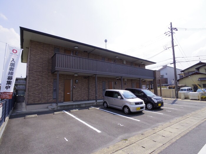 物件外観写真2　(外観写真)