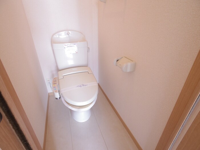 物件内観写真14　(トイレ)