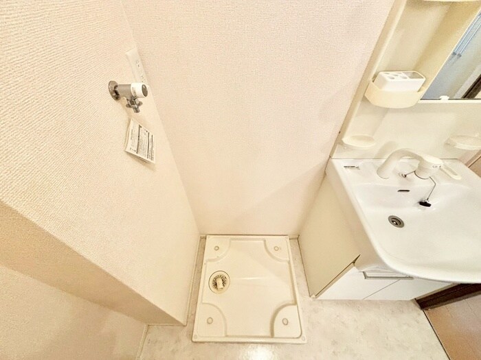 物件内観写真21　(洗濯機置場)